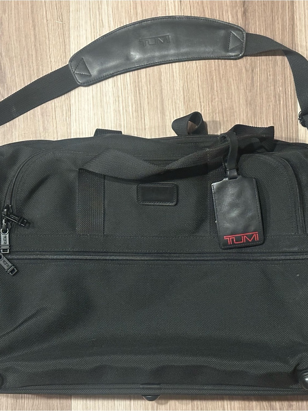 TUMI 2677D3 Dakota 2" Expandable Carry-On Bag / Garment Bag